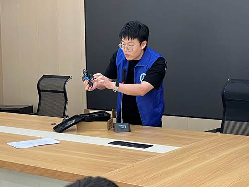 图示, 示意图

中度可信度描述已自动生成:ver1